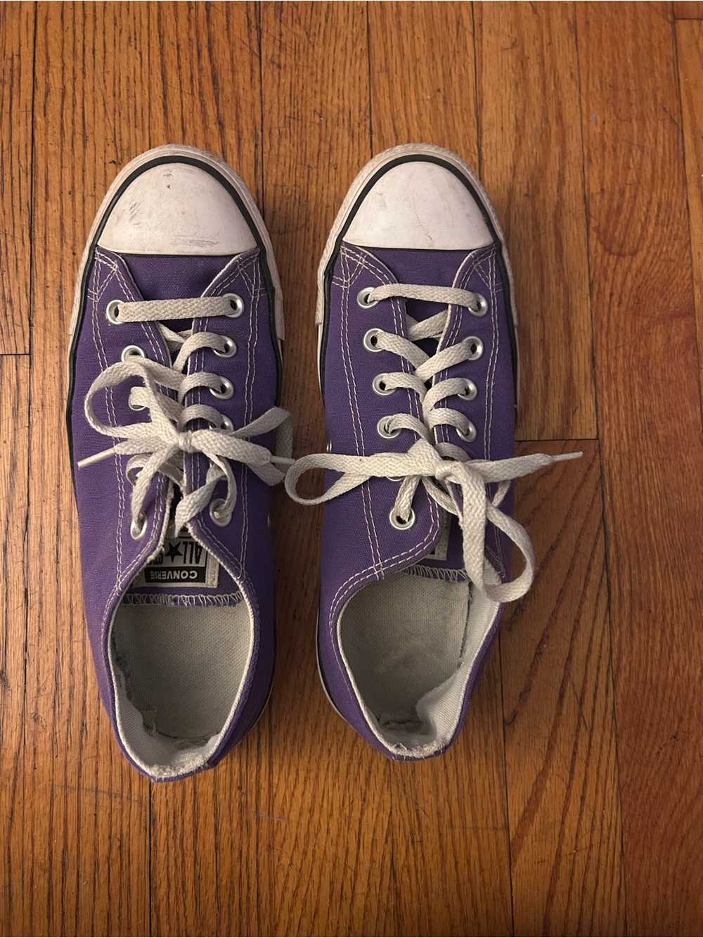 Converse Purple Low-Top All Stars